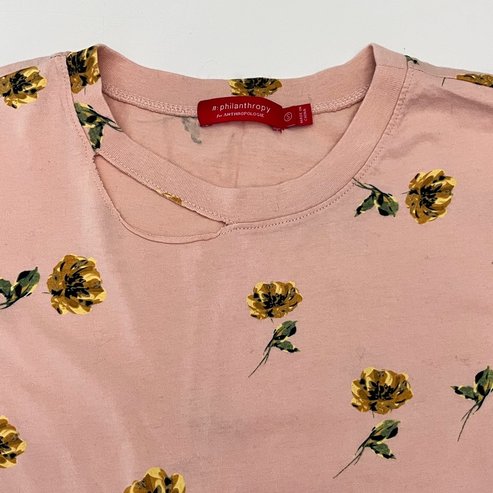 n: Philanthropy | ANTHROPOLOGY | Small | Slash Neck Keyhole
